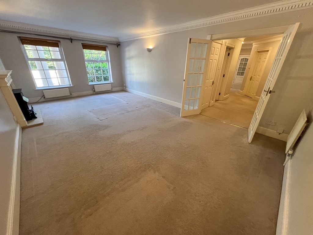 Additional image 23 of 2 bed flat for saleMolesey Park Road, East Molesey KT8