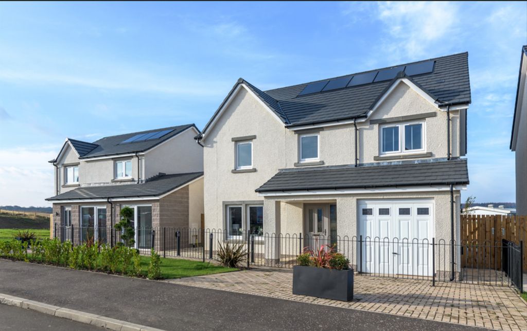 Property photo 1 of 12