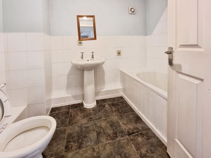 Property photo 3 of 6 Photo 1