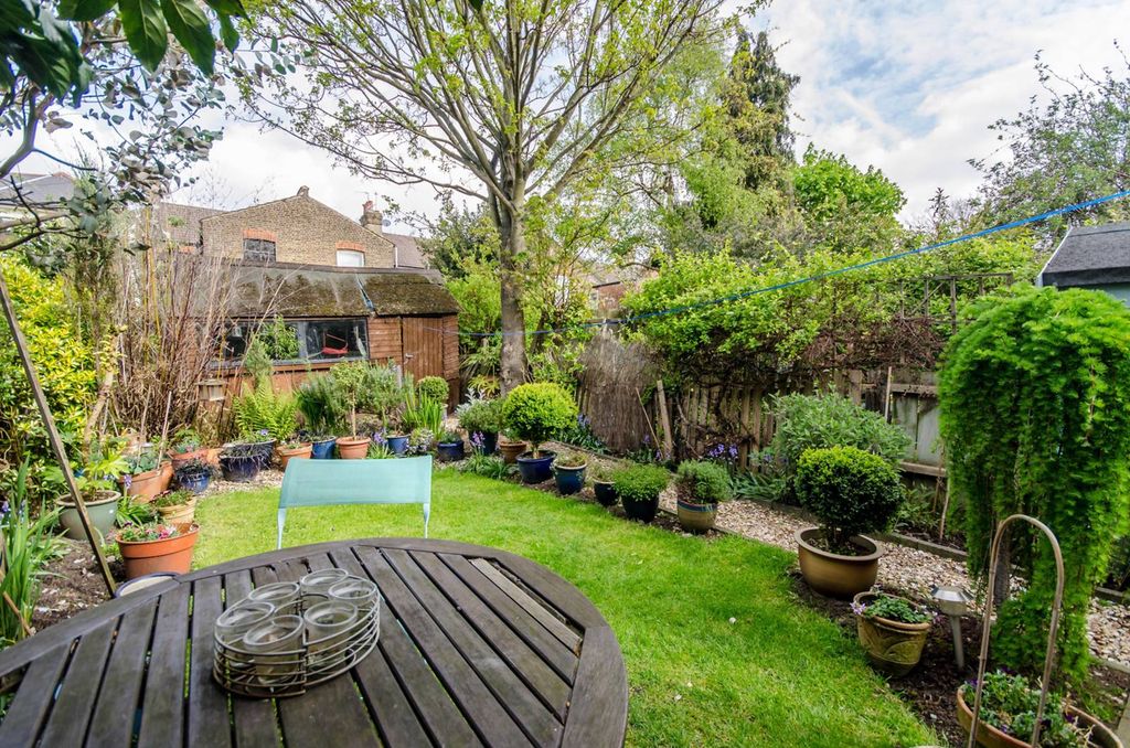 Property photo 3 of 18