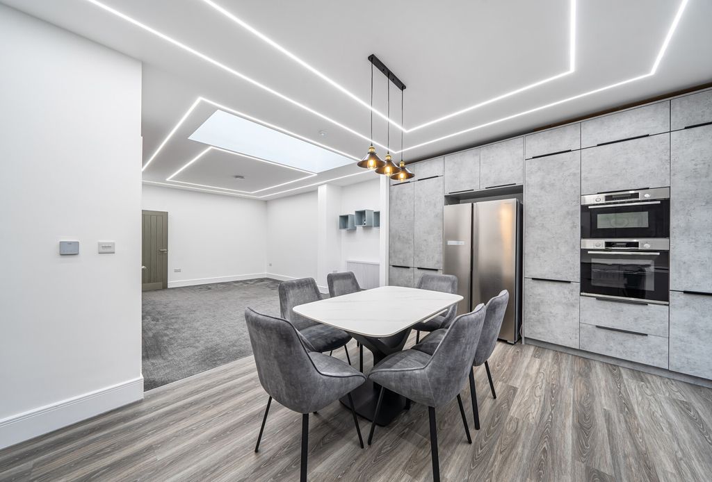 Property photo 2 of 15 1420058-8-69A0855...