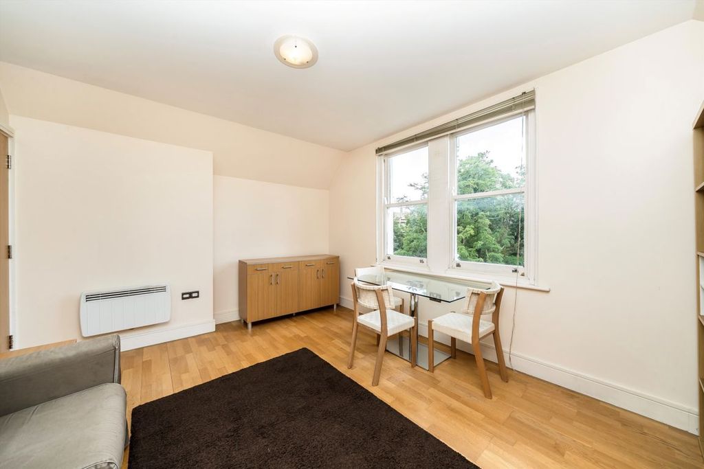 Property photo 2 of 5