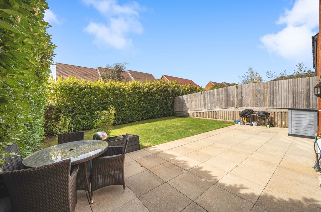 Property photo 2 of 17 1439797-7-69d9002...