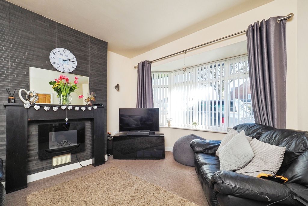 Property photo 3 of 22 Pbox-Img.Jpg