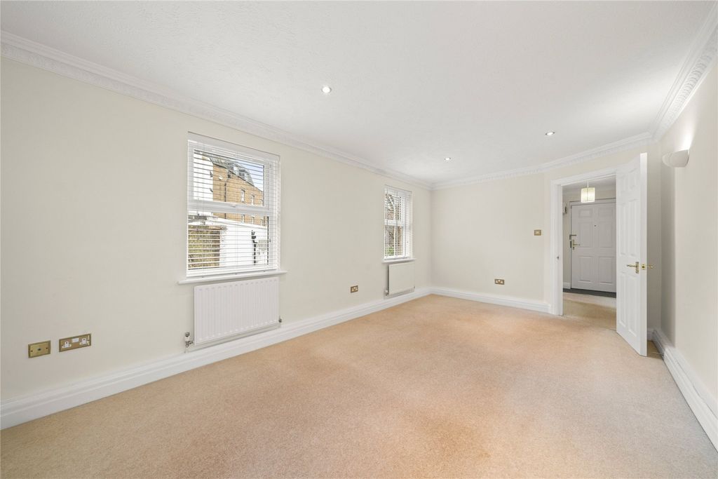 Property photo 3 of 13 3