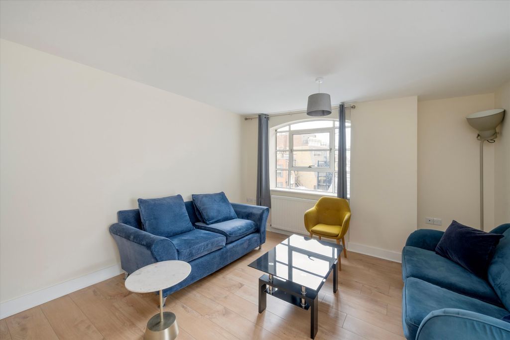 Property photo 2 of 13 Image