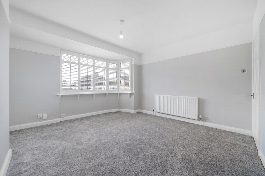 Property photo 3 of 11 Photo 4