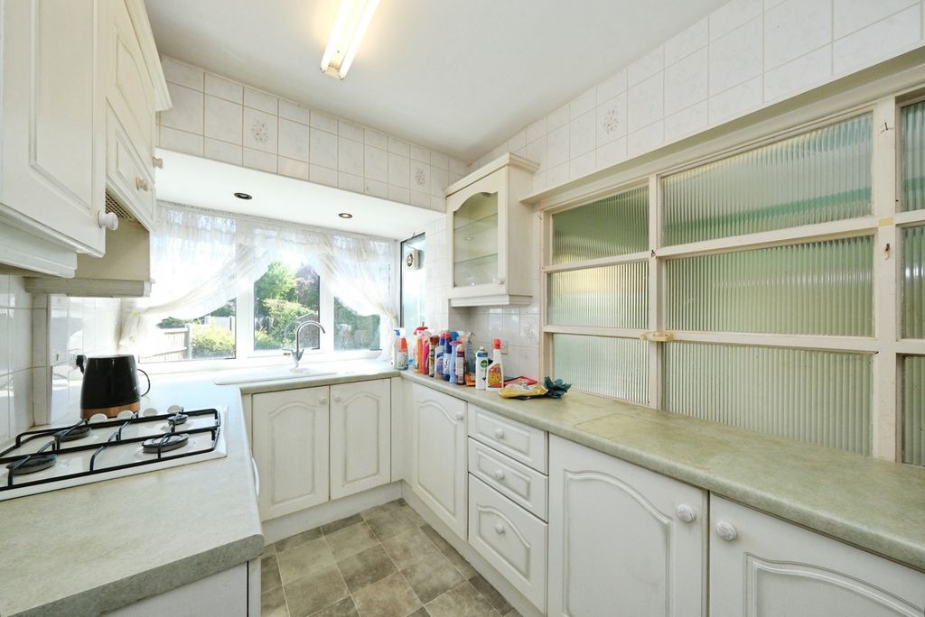 Property photo 3 of 15 Kitchen