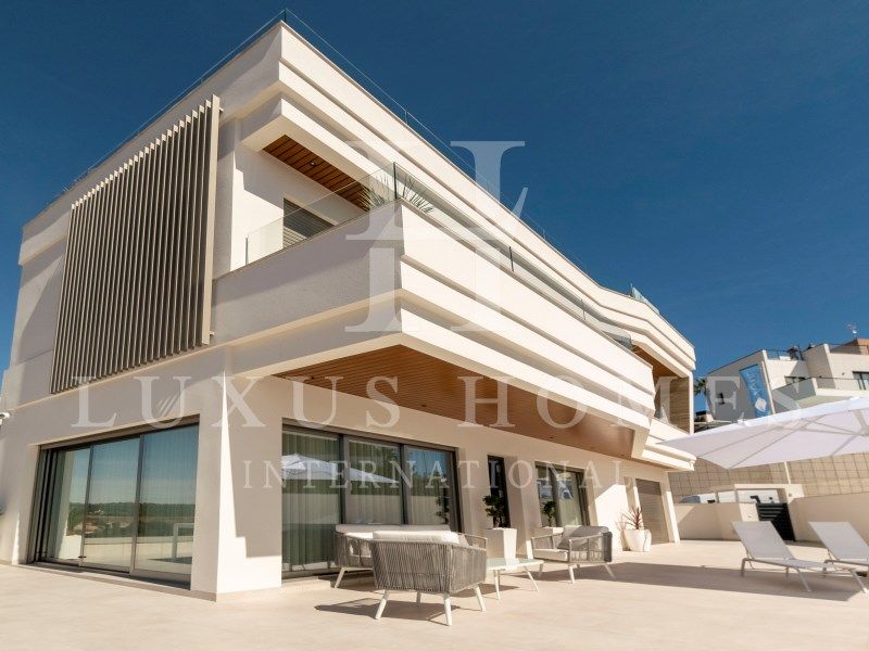 Property photo 3 of 33