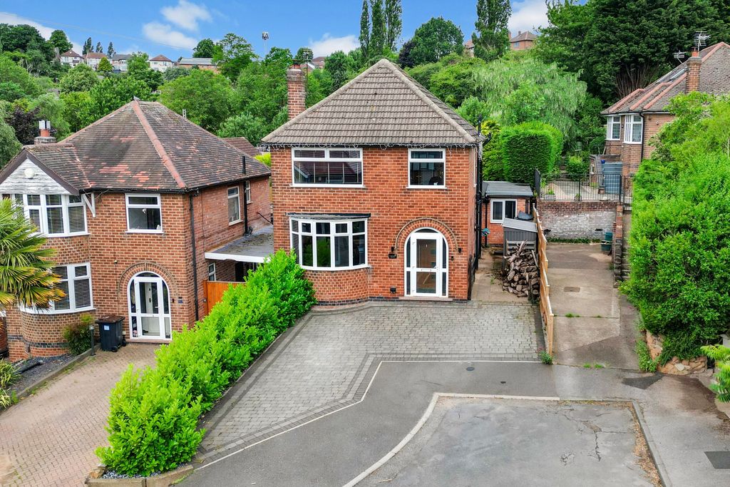 Property photo 1 of 27
