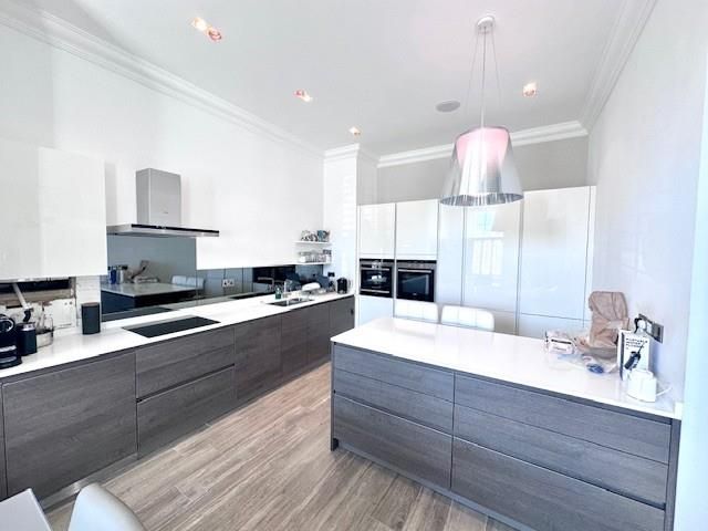 Property photo 2 of 11 Kitchen 2.Jpg