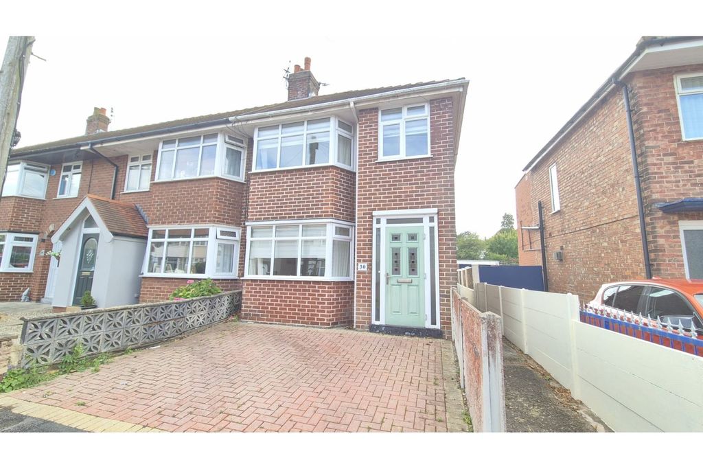 Property photo 1 of 14