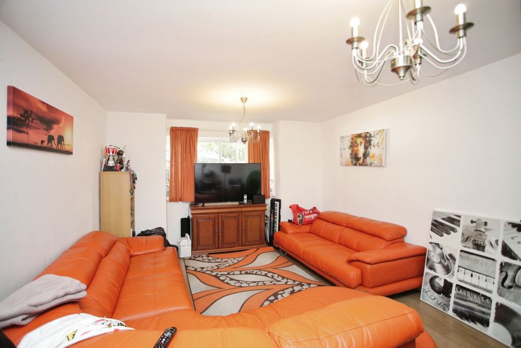 Property photo 2 of 15 Photo