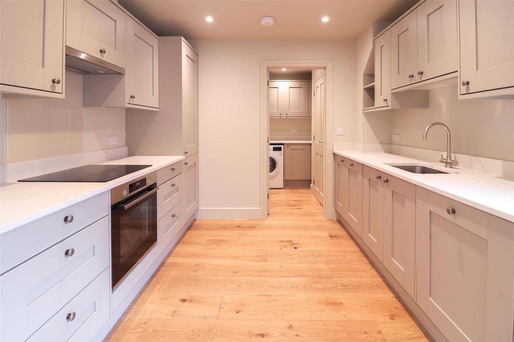 Property photo 2 of 12 Img_4129.Jpg