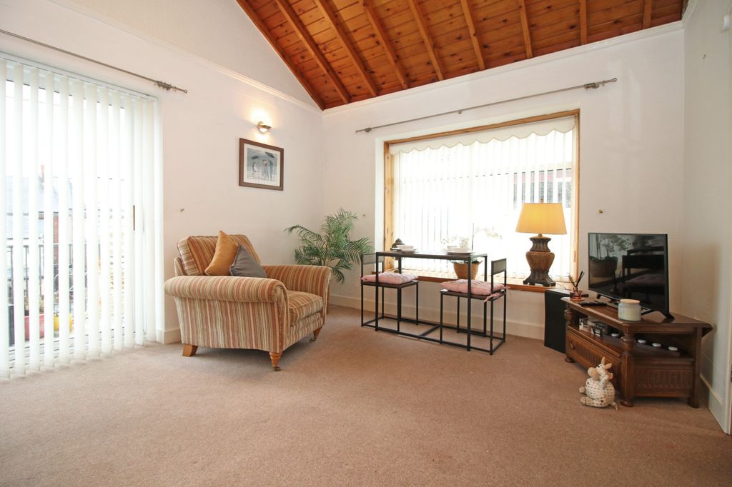 Additional image 5 of 1 bed flat for saleBleasdale Court, 21-24 Queens Terrace, Fleetwood FY7