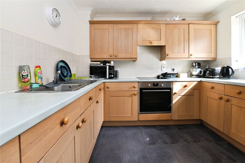 Property photo 3 of 13 Picture No. 12