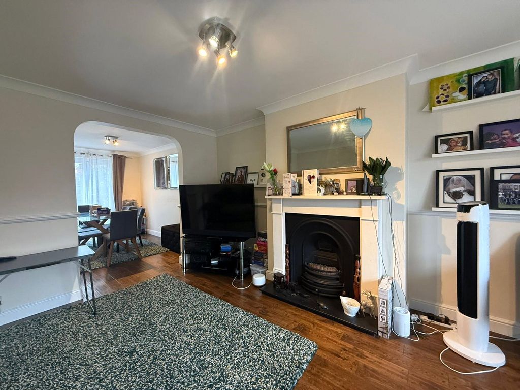 Property photo 2 of 24 Picture No. 39