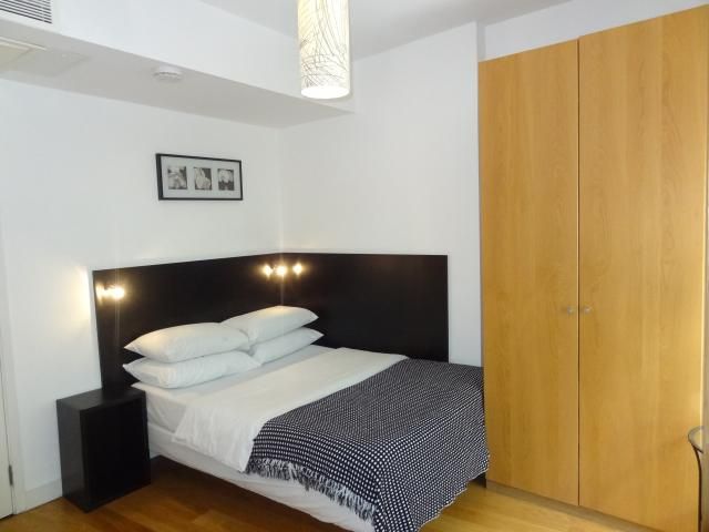 Property photo 1 of 7 Studio To Rent