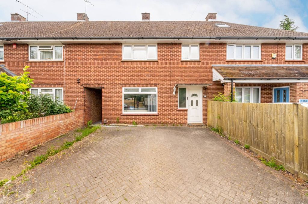Property photo 2 of 9