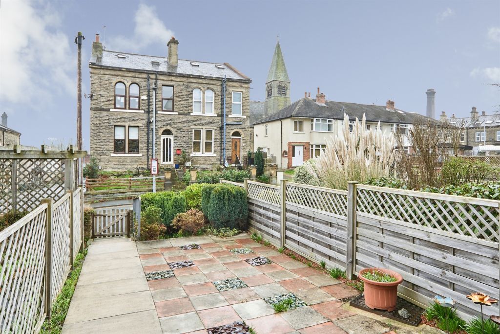 Property photo 3 of 19