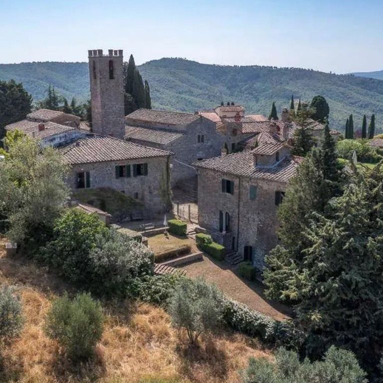 Property photo 1 of 17 Charming Villa In Bucine, Tuscany