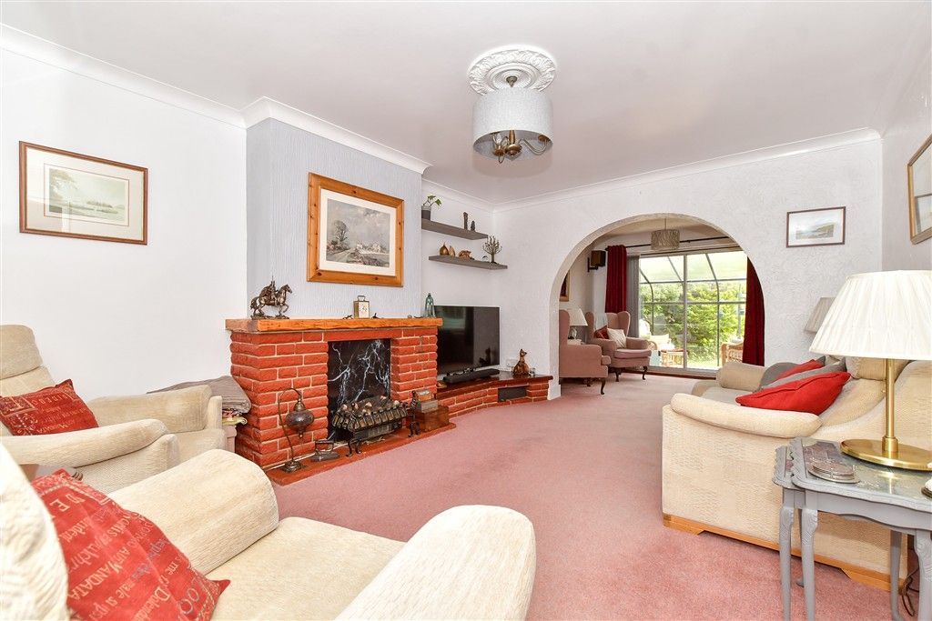 Property photo 2 of 26 Lounge