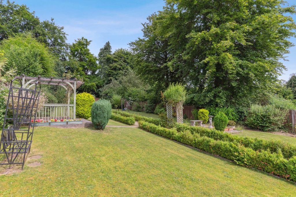Property photo 3 of 18