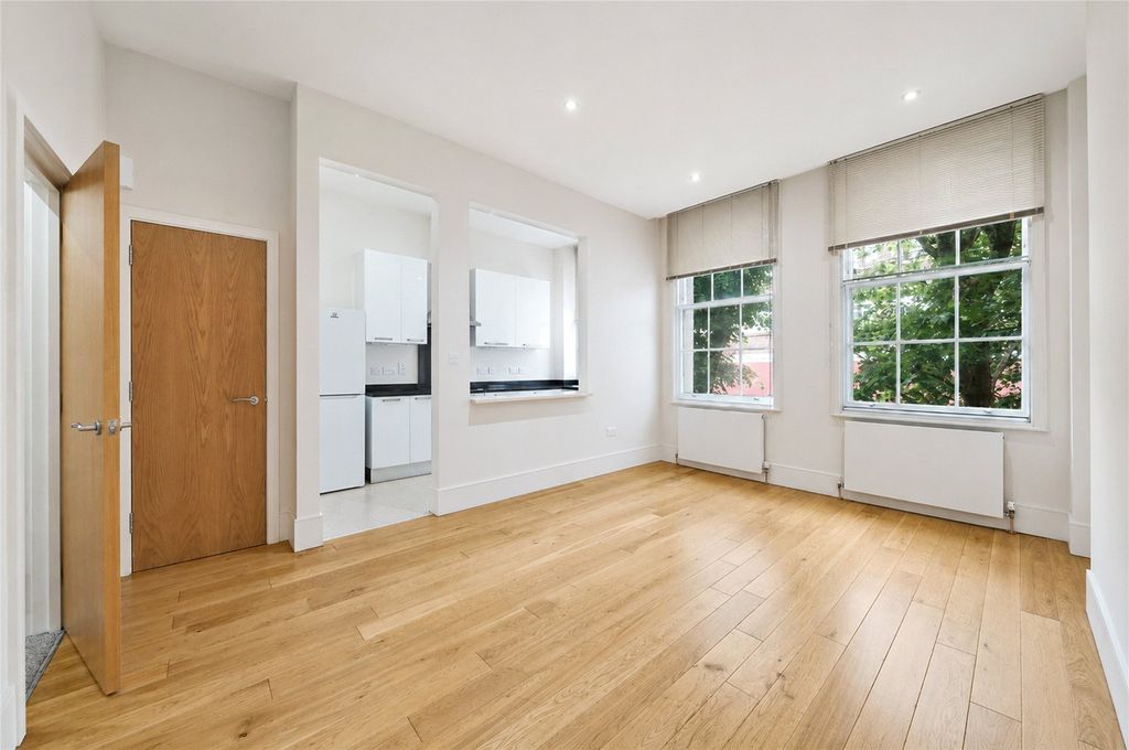 Property photo 1 of 17 Picture No. 35