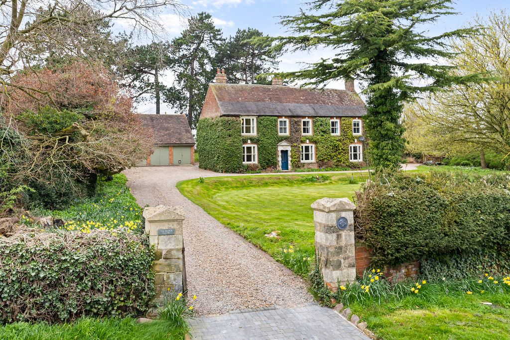 Property photo 1 of 36