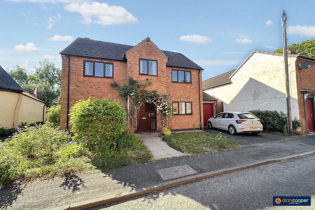 Property photo 1 of 29 4199461