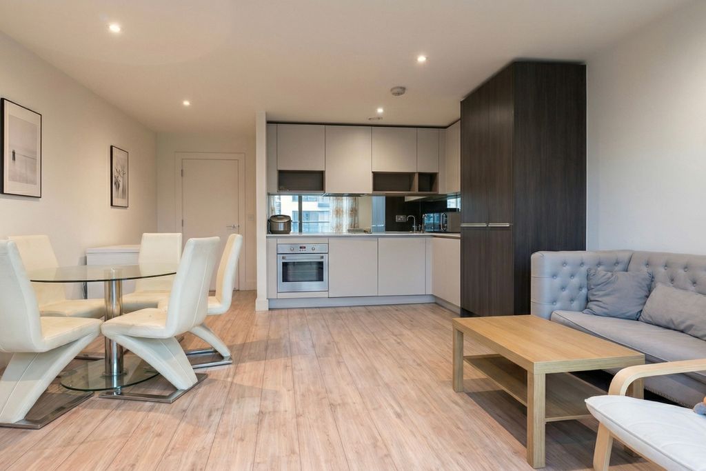 Property photo 1 of 4