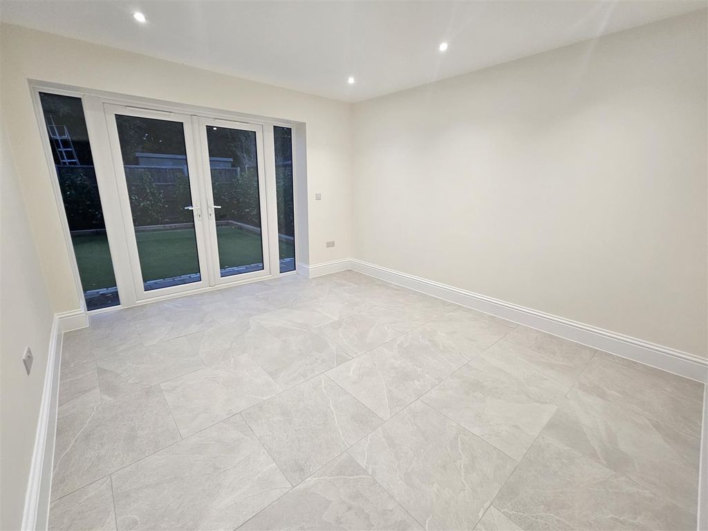 Property photo 3 of 20 20251104_162643.Jpg