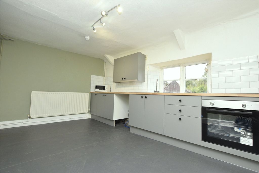 Property photo 2 of 4 Picture No. 10