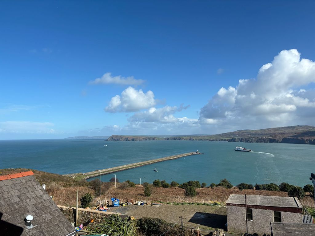 Property photo 2 of 30