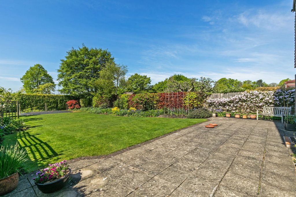 Property photo 3 of 10