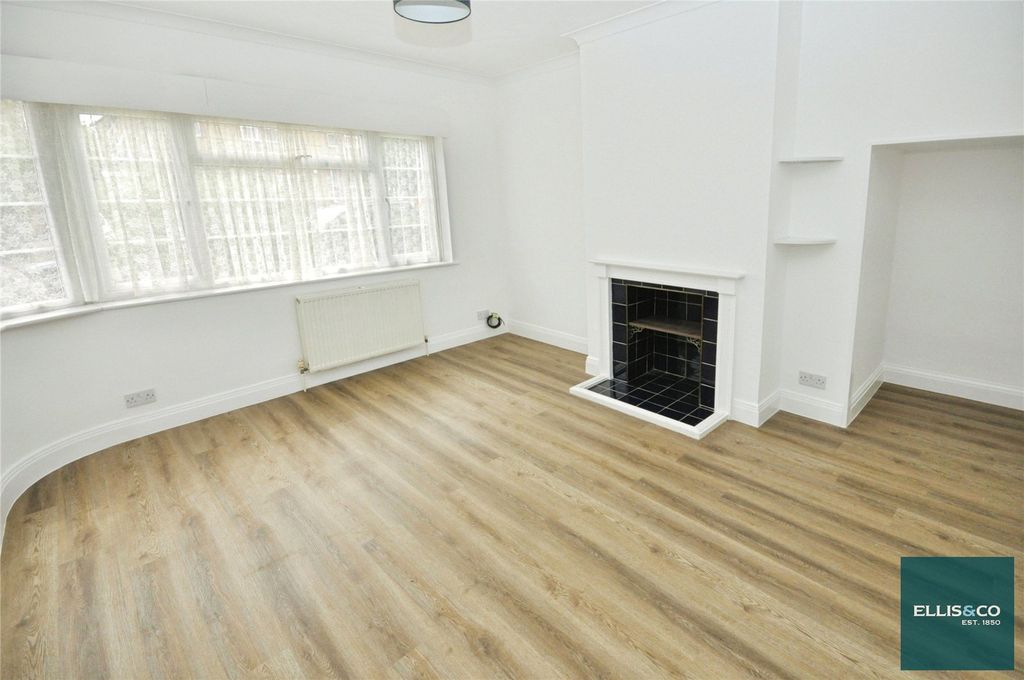 Property photo 2 of 9 Picture No. 06