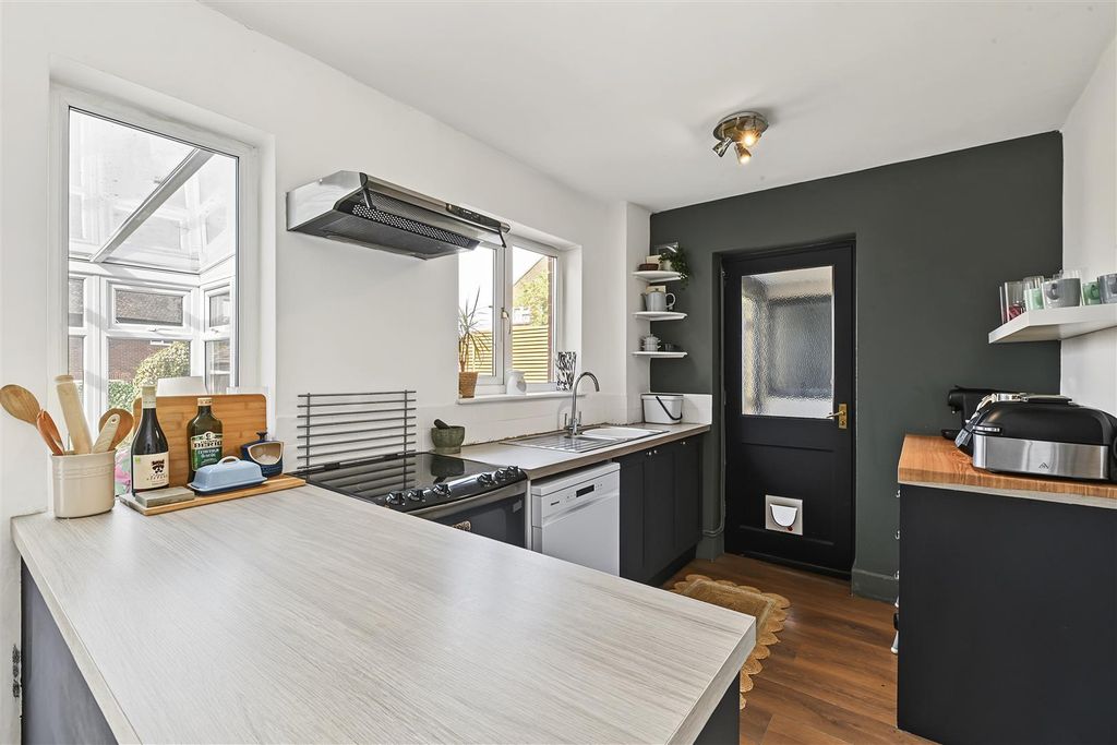 Property photo 2 of 12 Porters-Hill-10.Jpg
