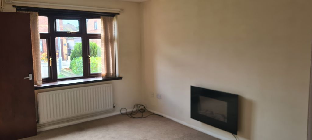 Property photo 2 of 3