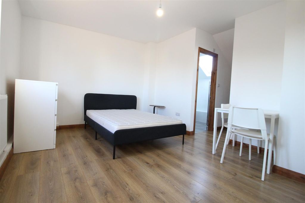 Property photo 3 of 4 Img_1389.Jpg