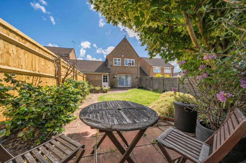 Property photo 1 of 17 Garden