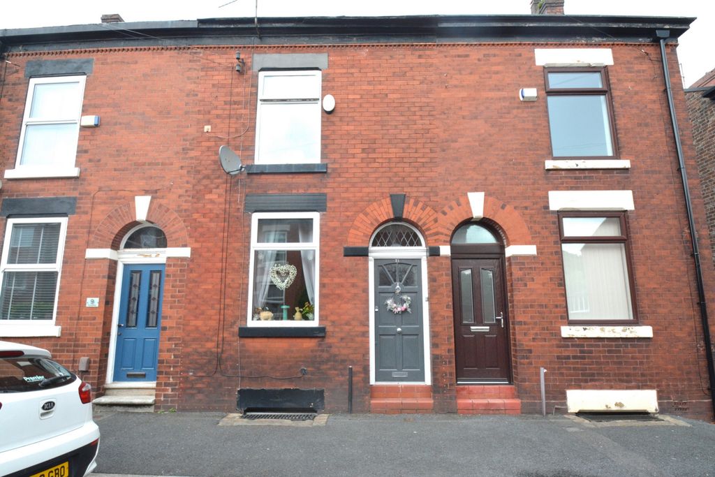 Property photo 1 of 11 Front