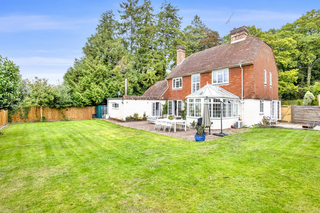 Property photo 1 of 32