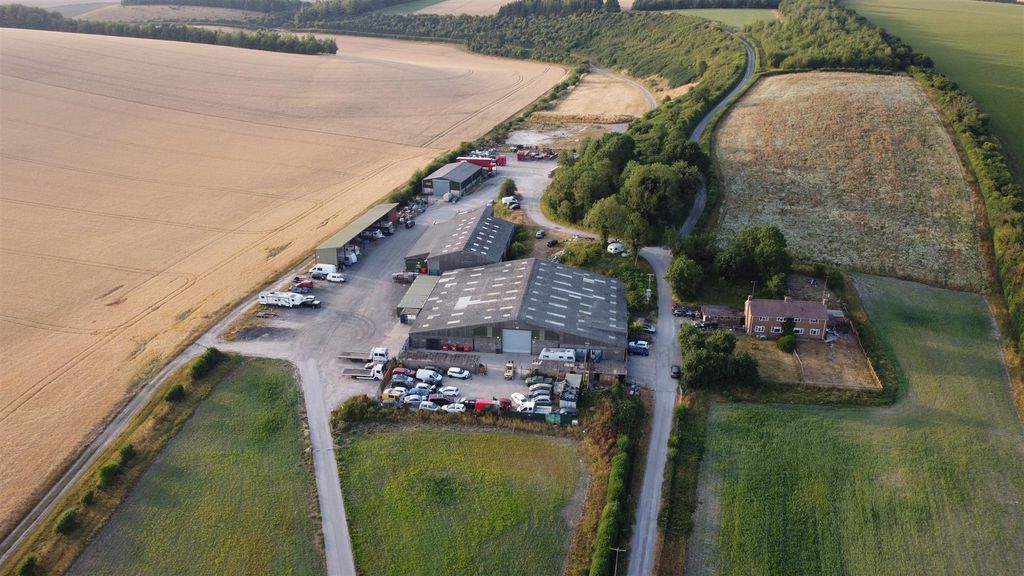 Property photo 2 of 18 Dji_0865.Jpg