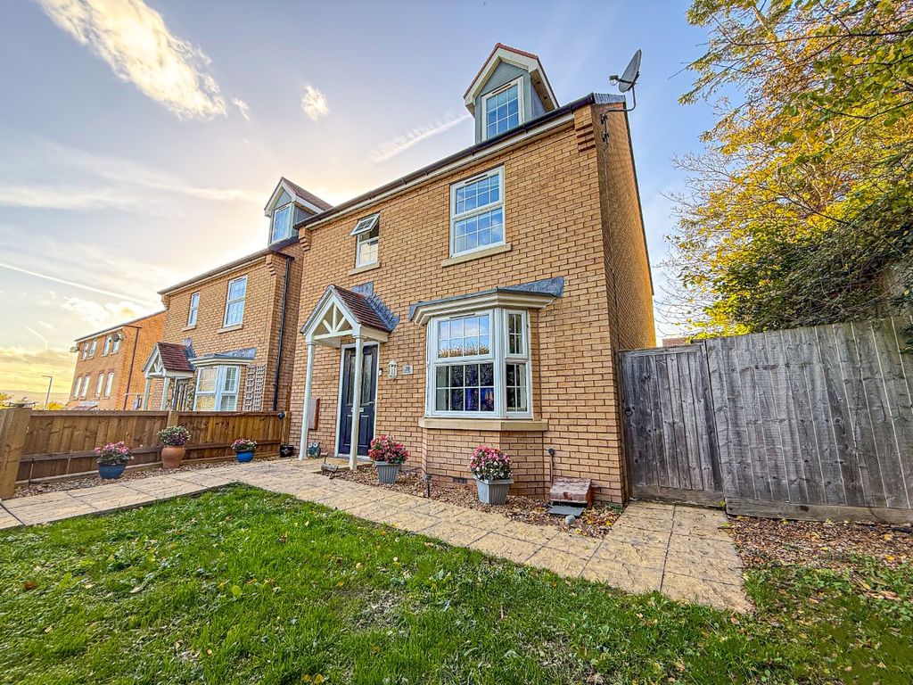 Property photo 1 of 22 4379263