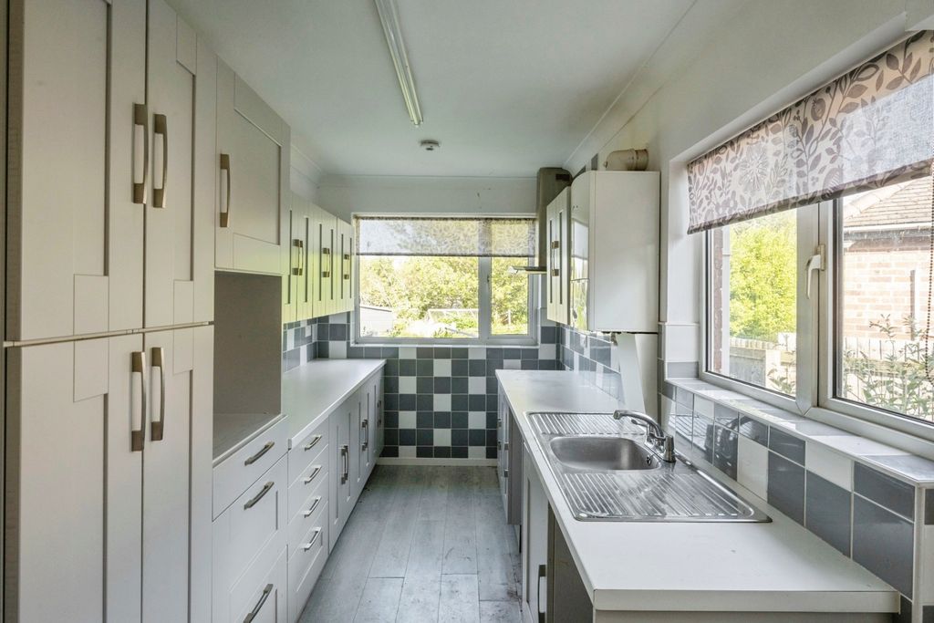 Property photo 2 of 16 Kitchen