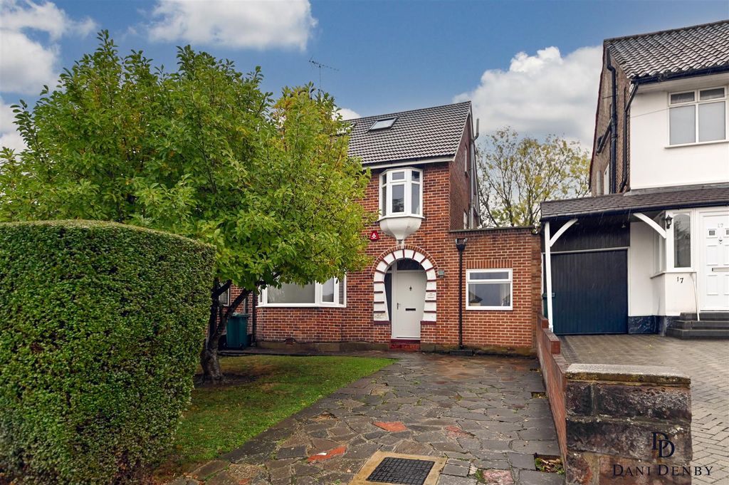 Property photo 1 of 21