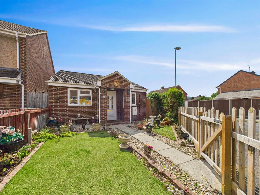 Property photo 1 of 10