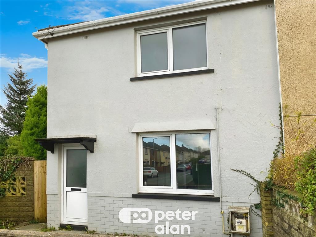 Property photo 1 of 8 Bedroom