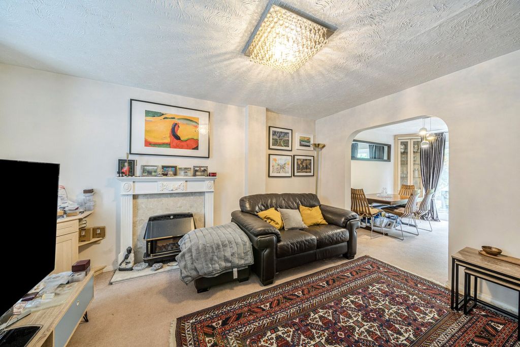 Property photo 3 of 20 1354424-8-68E79F0...