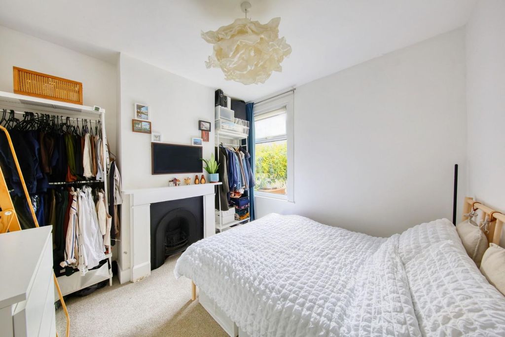 Property photo 3 of 7 2O8A8601_Hdr.Jpg